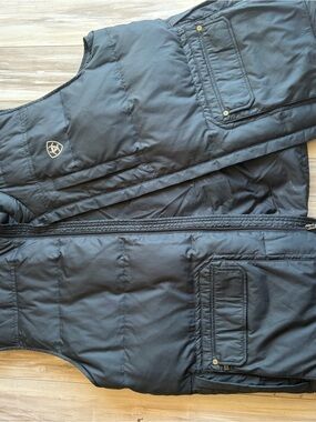 Ariat Black Quilted Puffer Vest with Logo